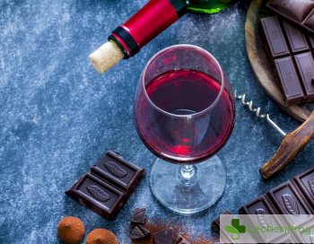 Вино и шоколад – наистина гарантират ли живот до над 100 г.