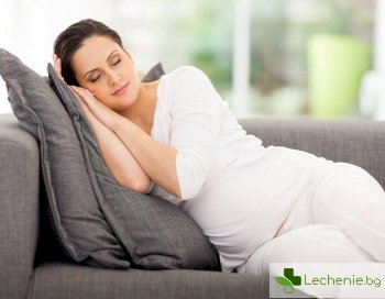 Как е най-добре да се спи при бременност