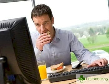Какви здравни рискове създава храненето пред компютъра