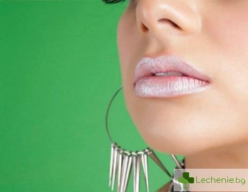 Топ 4 начина за овлажняване на сухата кожа на устните
