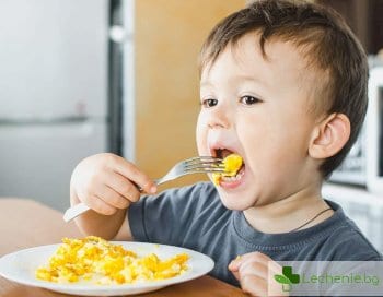 Обявиха кои са храните, които може да са опасни за малки деца