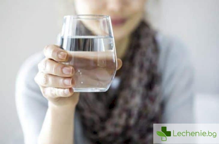 Как пиенето на вода пази от инфекции на пикочния мехур